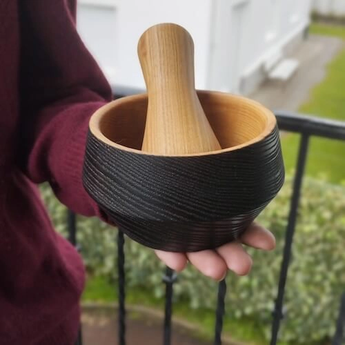 Pilon mortier tourné en bois